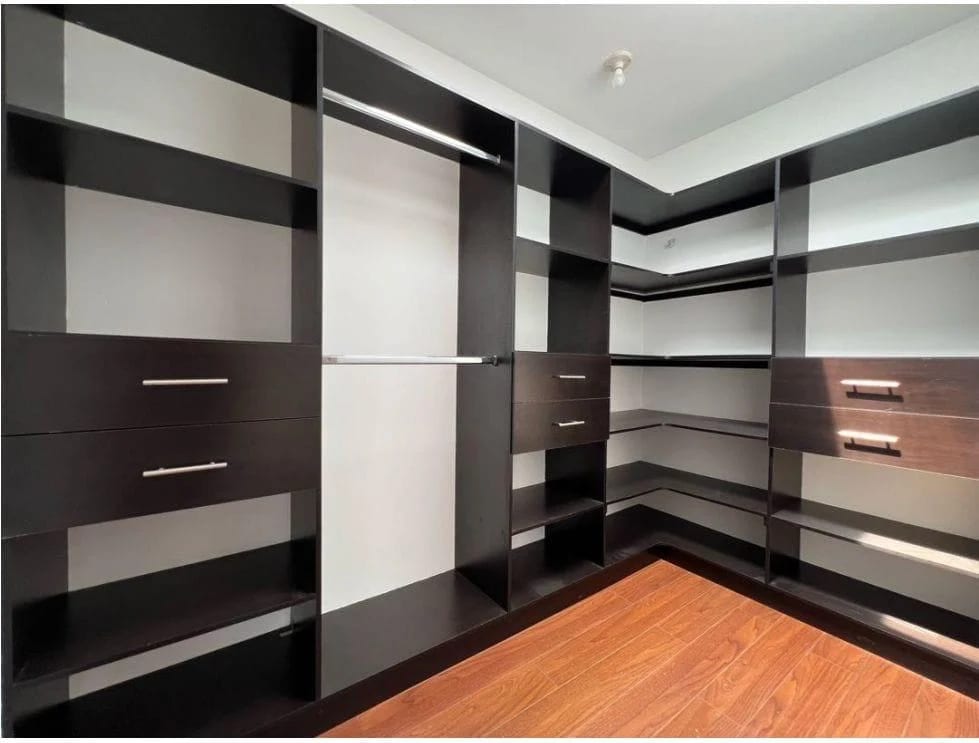 VENDO CASA EN CONDOMINIO BOSQUES ESCONDIDO KM 21.5 CARRETERA A FRAIJANES — Casa en Venta en Carretera a El Salvador, Guatemala, Ciudad — foto 6 de 16