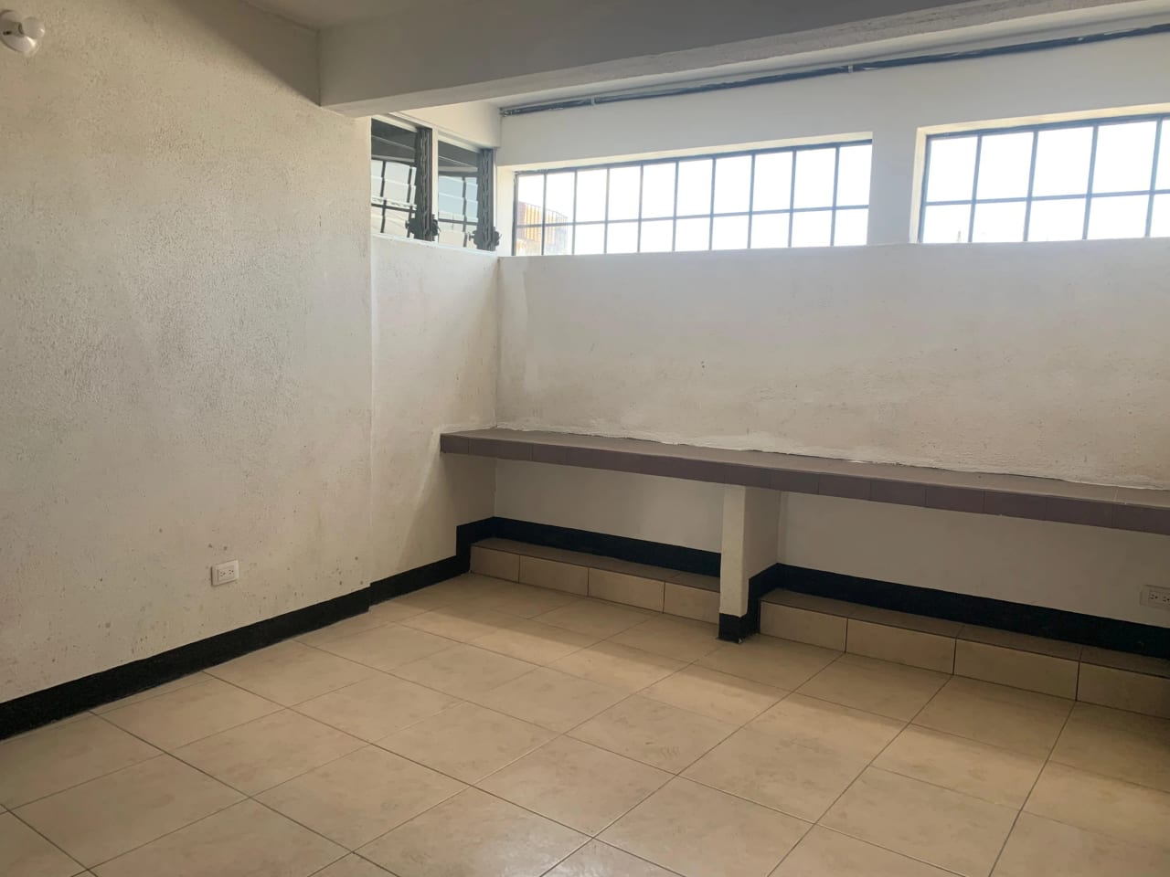 VENDO INMUEBLE DE USO MIXTO EN CALLE PRINCIPAL, CALLE MARTI ZONA 6 — Casa en Venta en Zona 2, Guatemala, Ciudad — foto 5 de 16