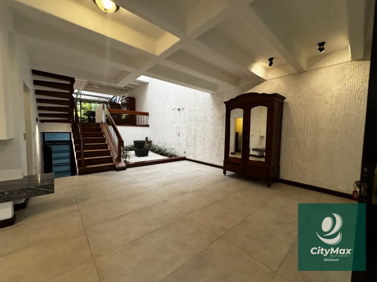 Casa en Venta en Zona 10 entorno Las Margaritas — Casa en Venta en Zona 10, Guatemala, Ciudad — foto 5 de 15