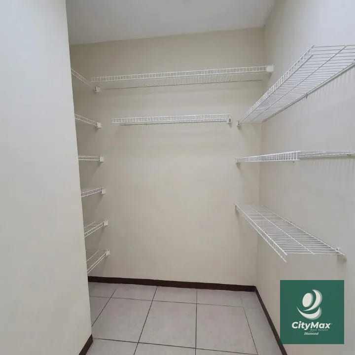 Casa en renta en zona 16 — Casa en Alquiler en Altabosque, Zona 16, Guatemala, Ciudad — foto 8 de 17