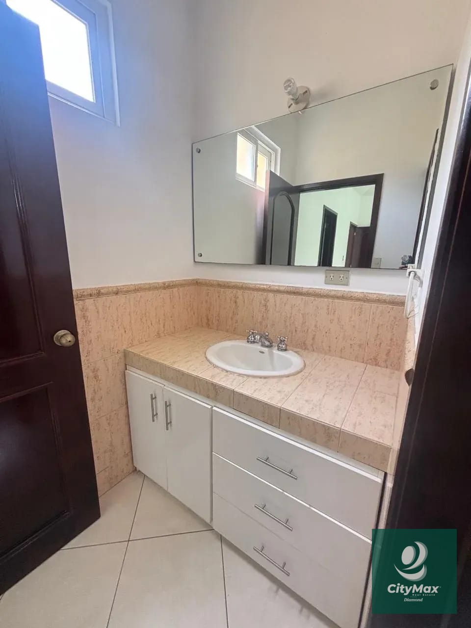 Casa en venta y renta condominio Entreverdes Fraijanes — Casa en Alquiler en Fraijanes, Carretera a El Salvador, Guatemala, Ciudad — foto 13 de 15