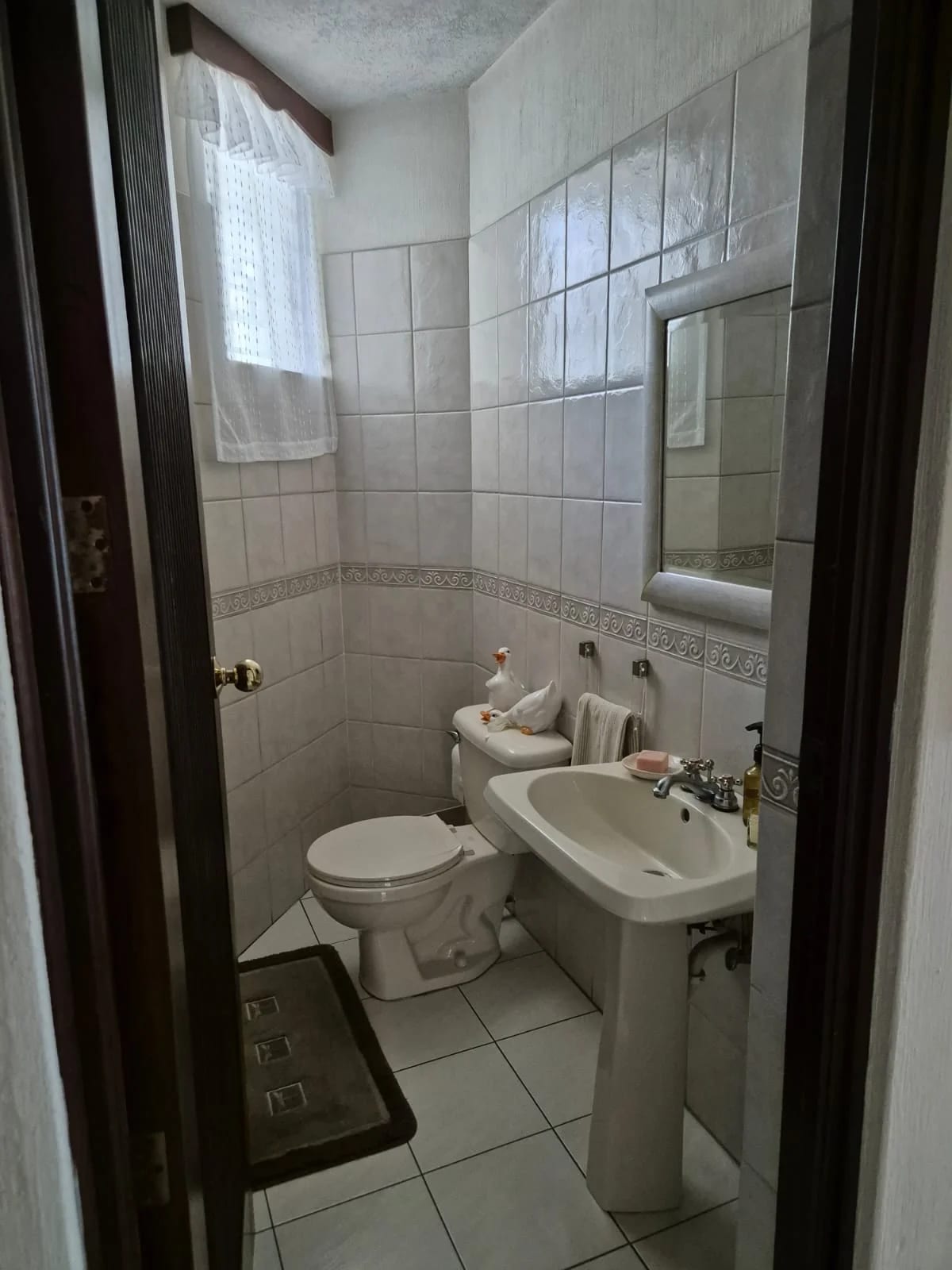VENDO CASA 4 HAB Z.15 VALLES DE VISTA HERMOSA REF.6800 — Casa en Venta en Zona 15, Guatemala, Ciudad — foto 3 de 14