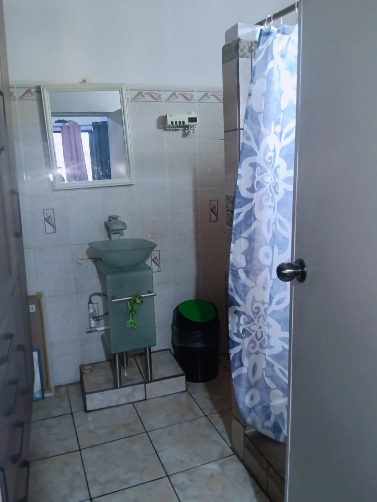 VENDO CASA ZONA 1 MUY CERCA MERCADO SAN MARTIN REF.6921 *156M2, 3 HAB, 2.5 BAÑOS, 2 PARQUEOS, Q.1,250,000* — Casa en Venta en Zona 1, Guatemala, Ciudad — foto 1 de 16