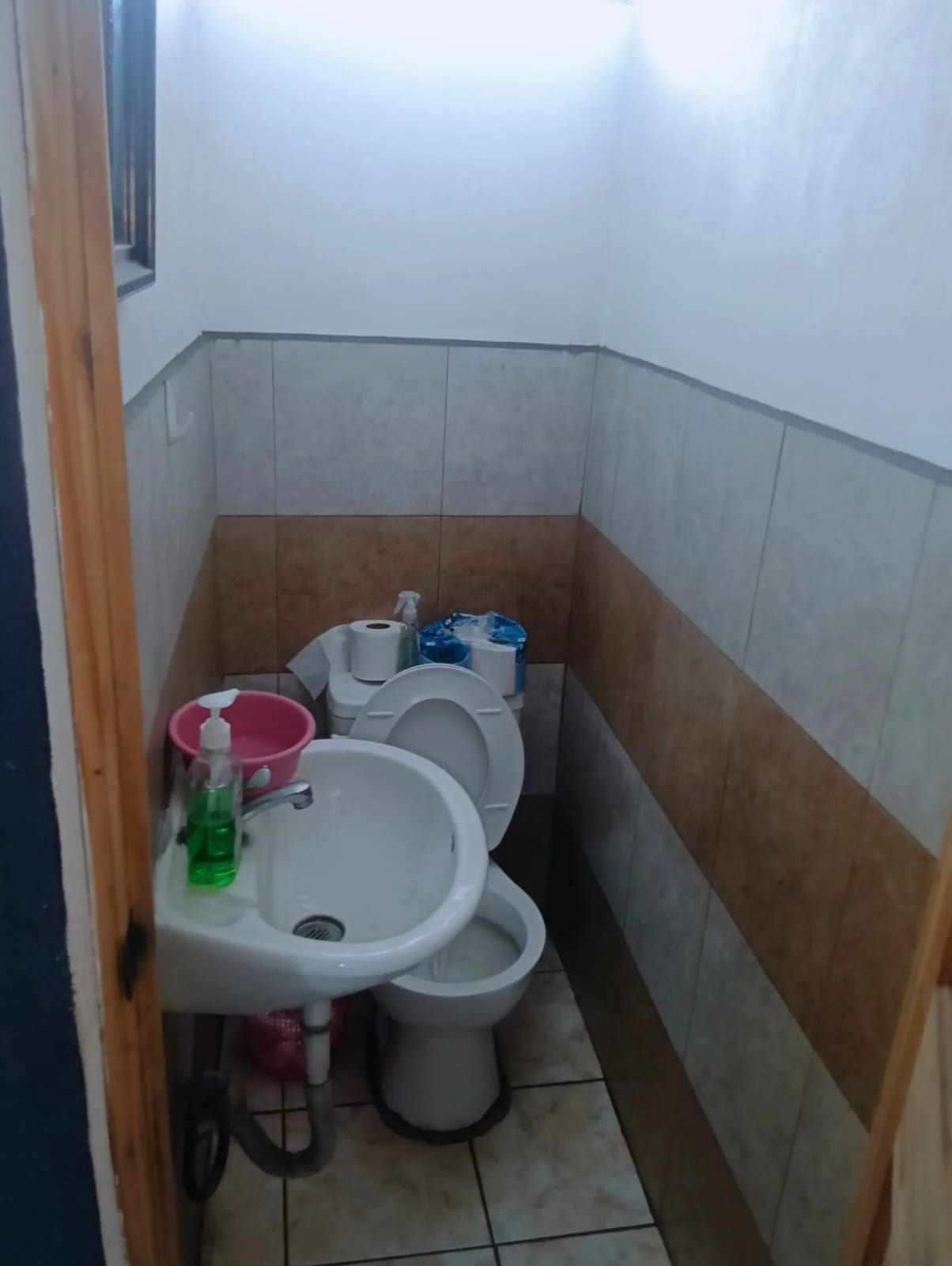 VENDO CASA ZONA 1 MUY CERCA MERCADO SAN MARTIN REF.6921 *156M2, 3 HAB, 2.5 BAÑOS, 2 PARQUEOS, Q.1,250,000* — Casa en Venta en Zona 1, Guatemala, Ciudad — foto 13 de 16