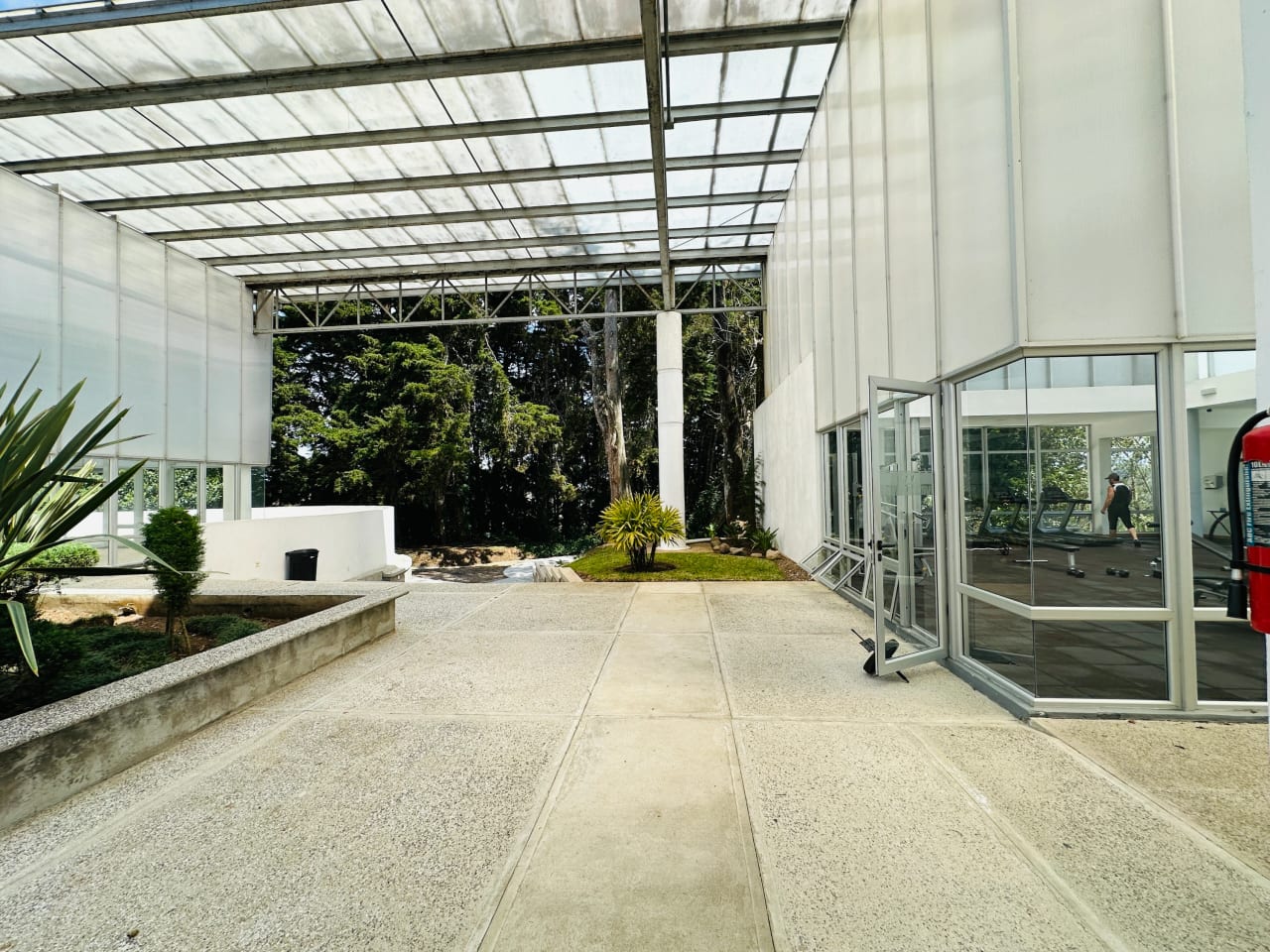 CASA CON PÉRGOLA Y JARDÍN 3 HAB. / SANTUARIA MUXBAL CAES — Casa en Venta en Santuaria Muxbal, Muxbal, Guatemala, Ciudad — foto 17 de 17