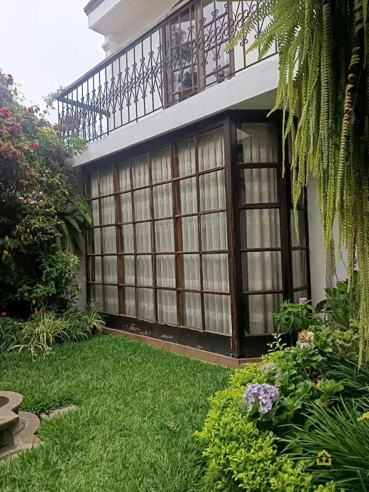 Vendo casa en zona 16 Colonia Lourdes 5 Habitaciones $545,000 — Casa en Venta en Lourdes, Zona 16, Guatemala, Ciudad — foto 1 de 17