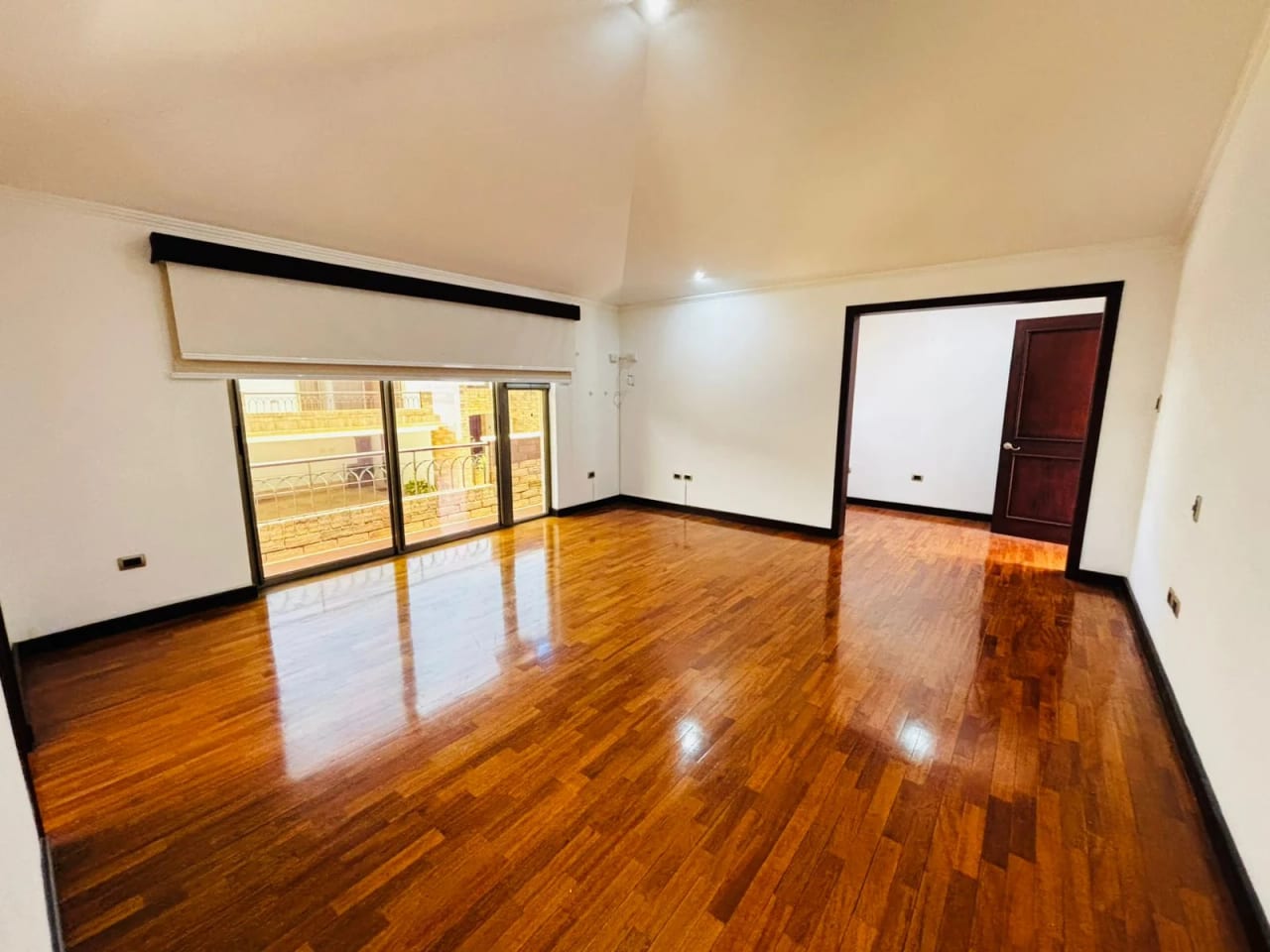 Casa de 3 dormitorios con jardín, en sector exclusivo Zona 10 OAKLAND — Casa en Venta en Zona 10, Guatemala, Ciudad — foto 7 de 16