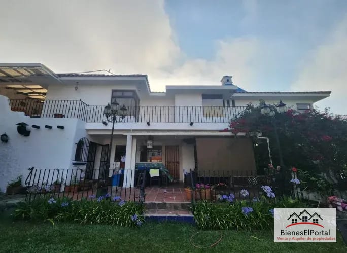 Casa con piscina en Condominio Maria del Sol Km. 20.5 Fraijanes — Casa en Venta en Carretera a El Salvador, Guatemala, Ciudad — foto 3 de 10