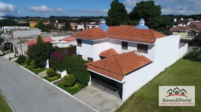 Casa con piscina en Condominio Maria del Sol Km. 20.5 Fraijanes — Casa en Venta en Carretera a El Salvador, Guatemala, Ciudad — foto 2 de 10