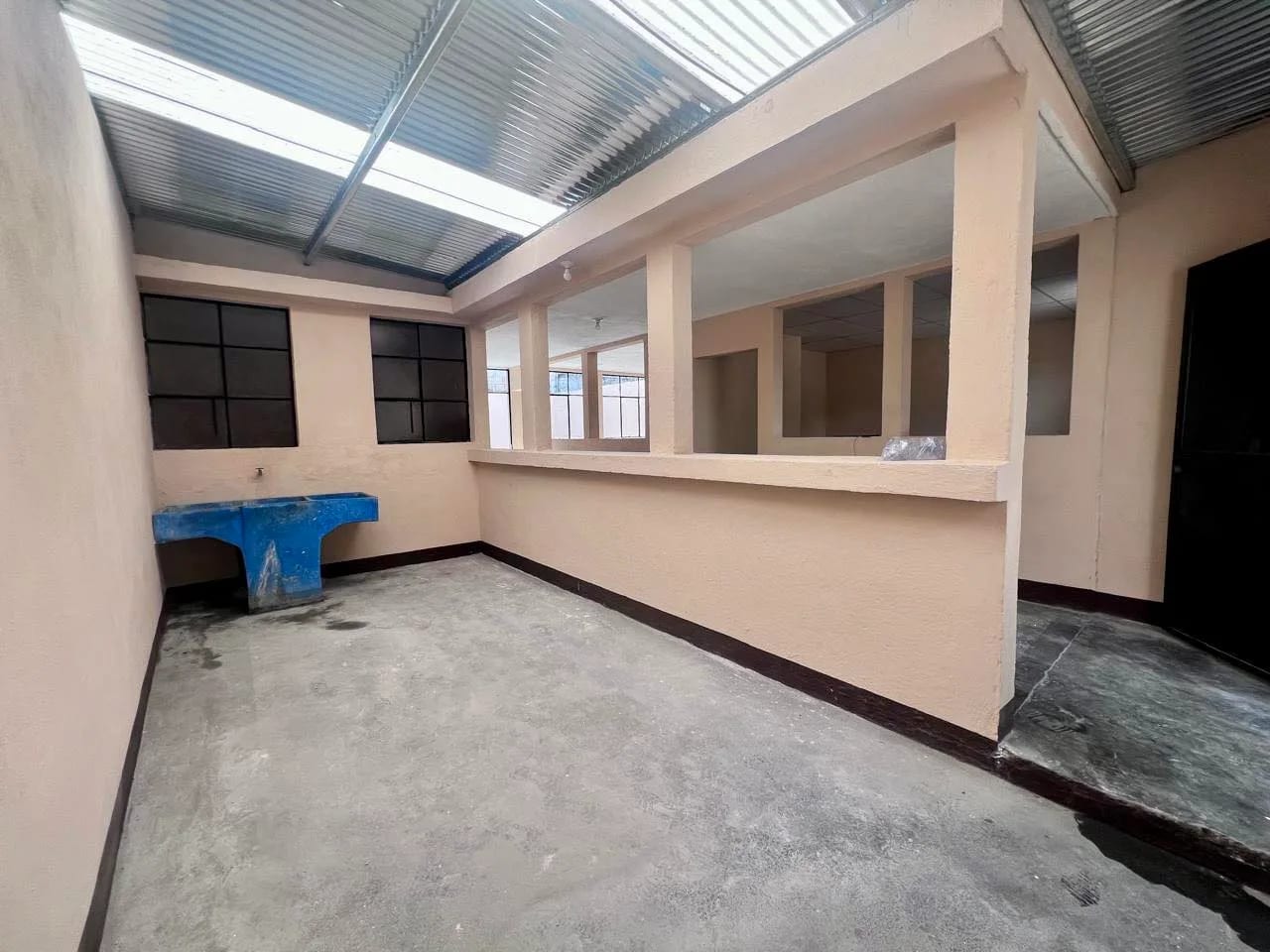 PROPIEDAD EN VENTA EN AMATITLÁN — Casa en Venta en Amatitlán, Guatemala, Ciudad — foto 4 de 6