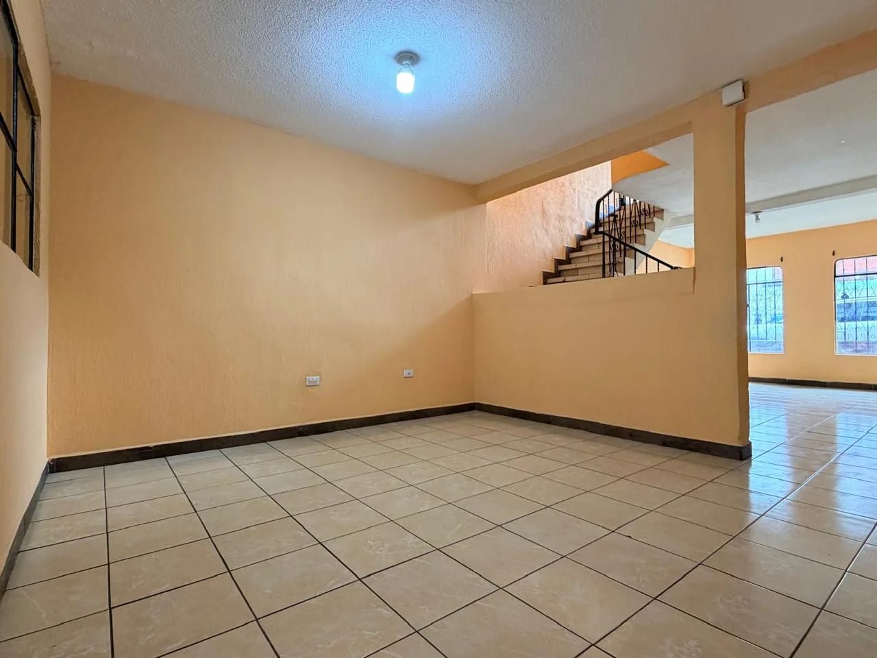 CASA EN VENTA EN VILLA LOBOS VILLA NUEVA — Casa en Venta en Villa Nueva, Guatemala, Ciudad — foto 3 de 17