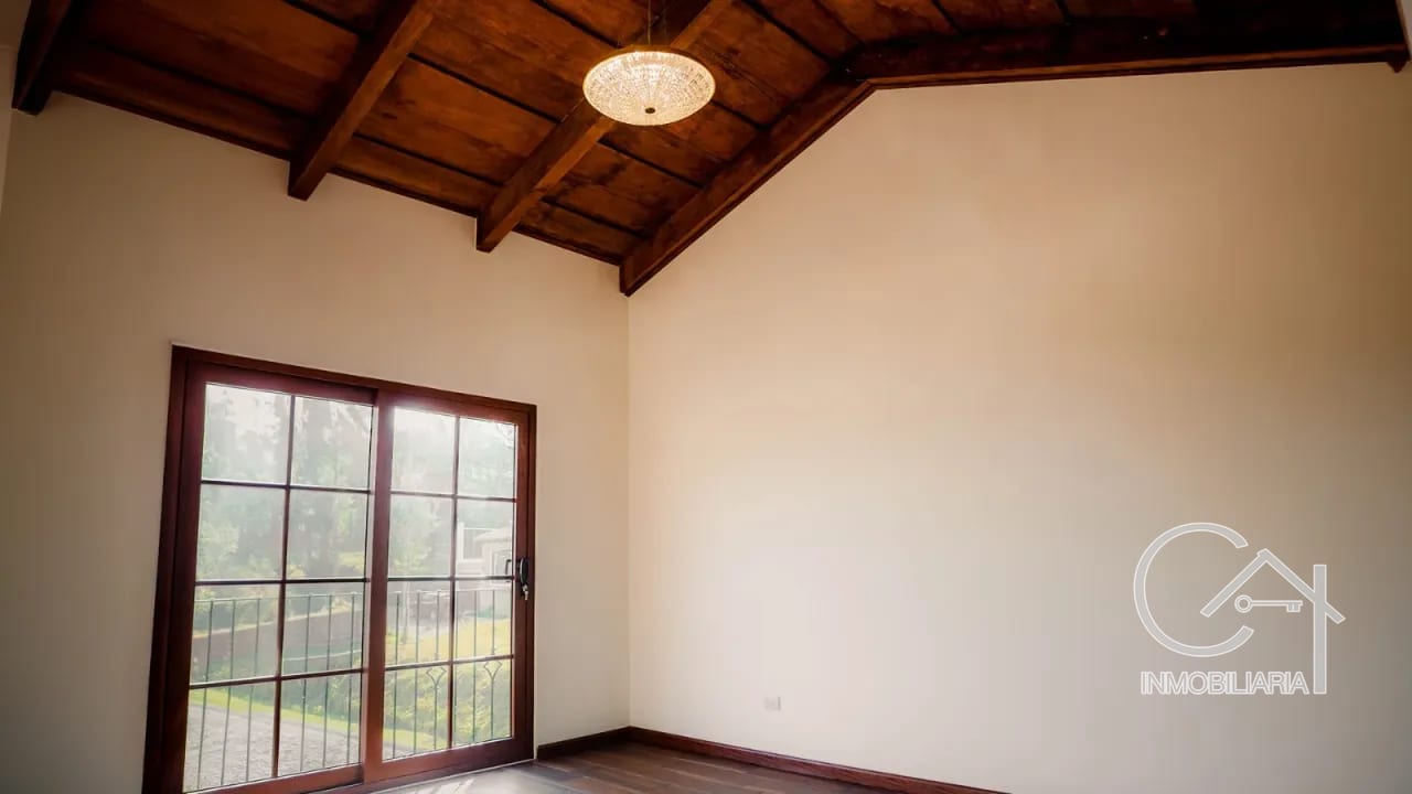 CASA en venta - Antigua Gardens (Romana) — Casa en Venta en Antigua, Sacatepéquez — foto 11 de 17