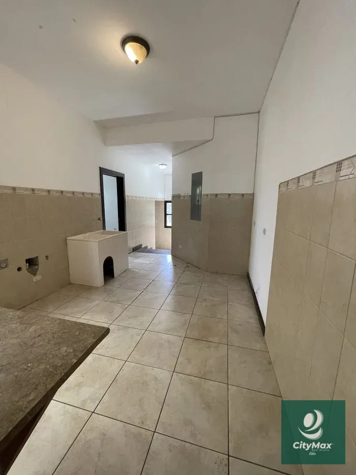 CASA EN VENTA Y/O RENTA - CARRETERA A EL SALVADOR — Casa en Venta en Carretera a El Salvador, Guatemala, Ciudad — foto 12 de 16