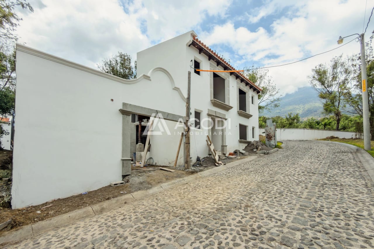 Casa en Antigua Guatemala — Casa en Venta en Antigua, Sacatepéquez — foto 1 de 10