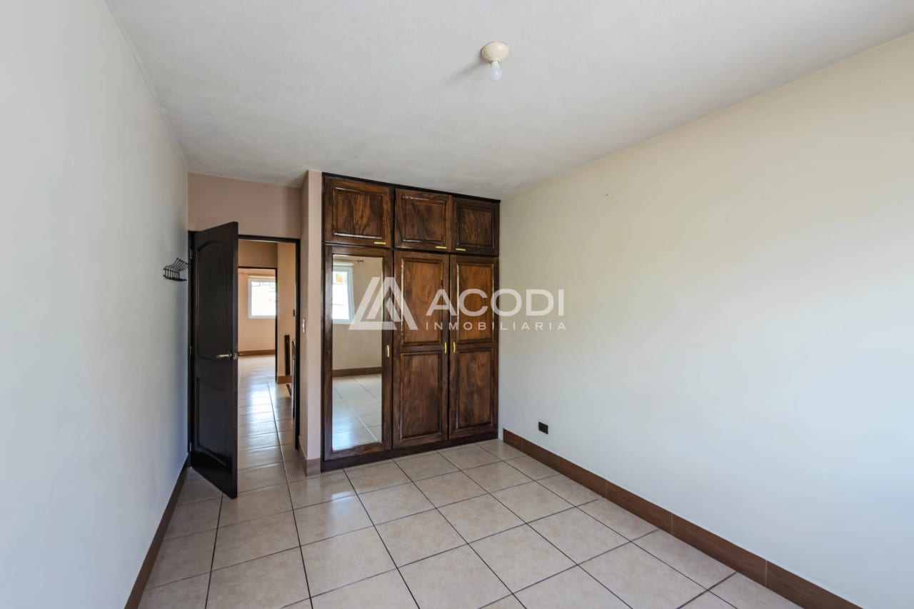 Casa en Hacienda Real, Zona 16 — Casa en Venta en Zona 16, Guatemala, Ciudad — foto 7 de 10