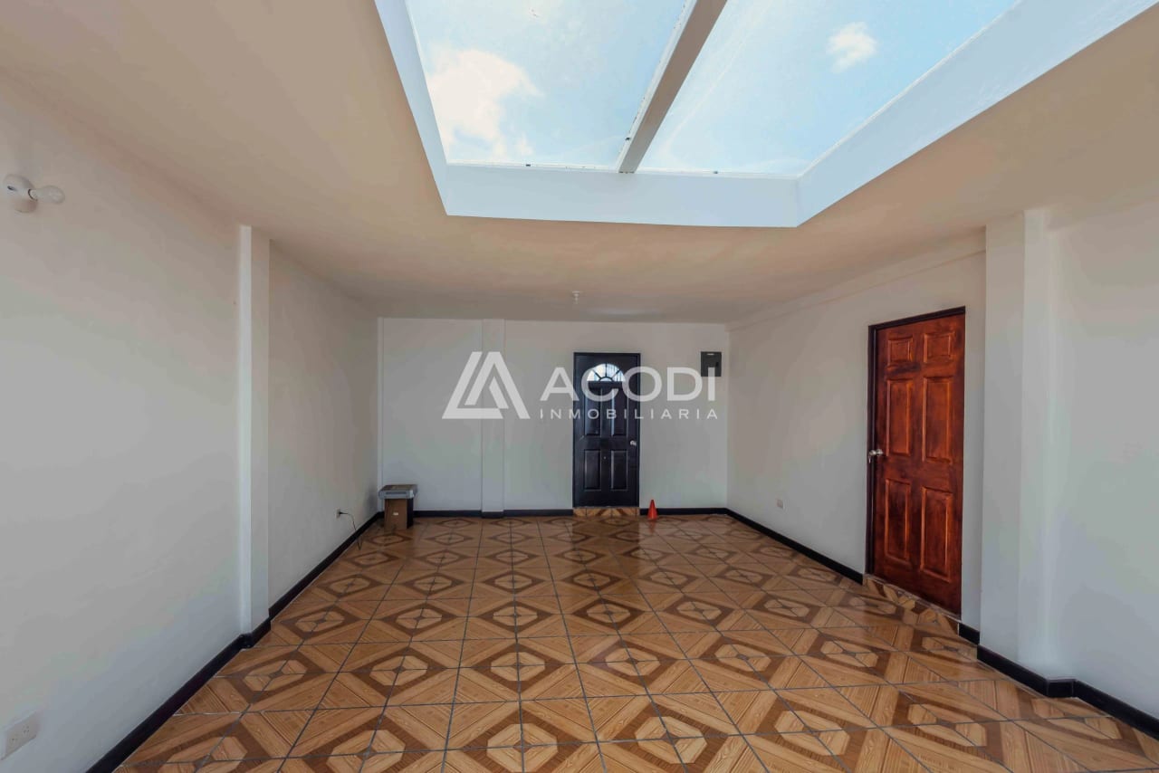 Casa en Zona 12 — Casa en Venta en Zona 12, Guatemala, Ciudad — foto 3 de 10
