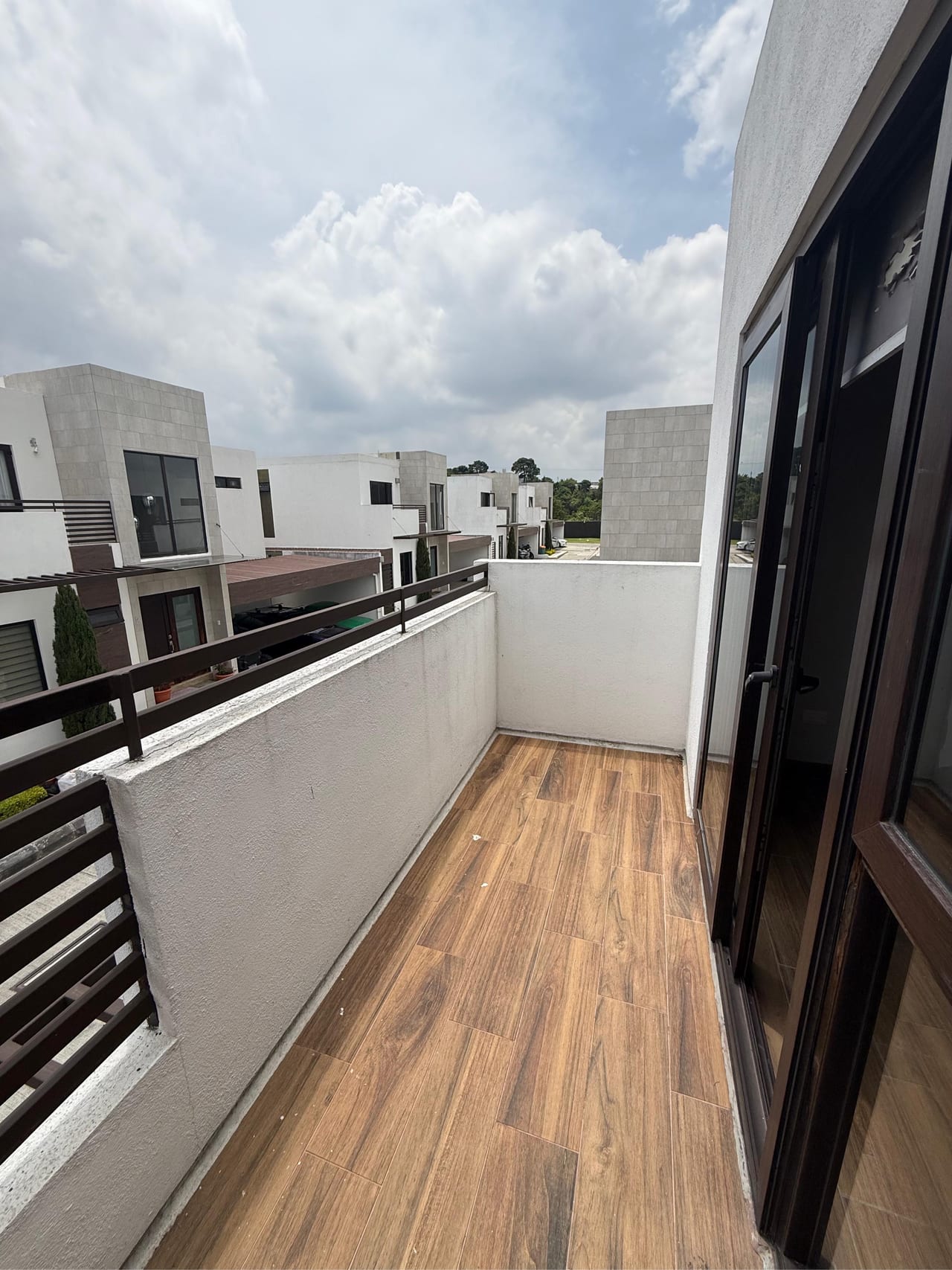 ESPECTACULAR CASA EN SECTOR LAS ORQUÍDEAS CIUDAD SAN CRISTOBAL — Casa en Venta en Zona 8 Mixco, Guatemala, Ciudad — foto 13 de 15