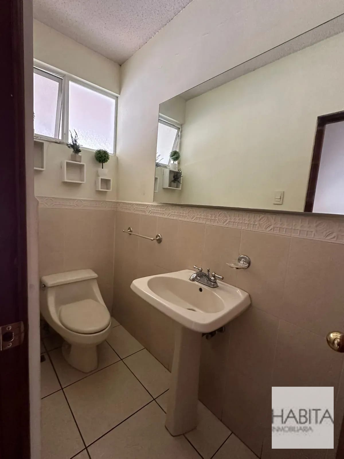 Casa en Venta en Cañadas de Elgin, zona 13 — Casa en Venta en Zona 13, Guatemala, Ciudad — foto 3 de 14