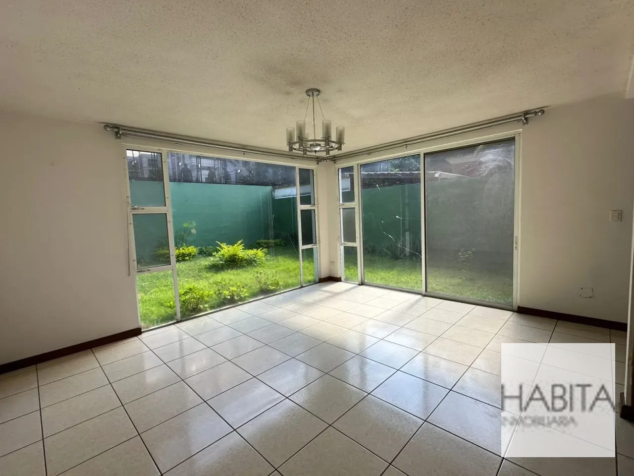 Casa en Venta en Cañadas de Elgin, zona 13 — Casa en Venta en Zona 13, Guatemala, Ciudad — foto 10 de 14
