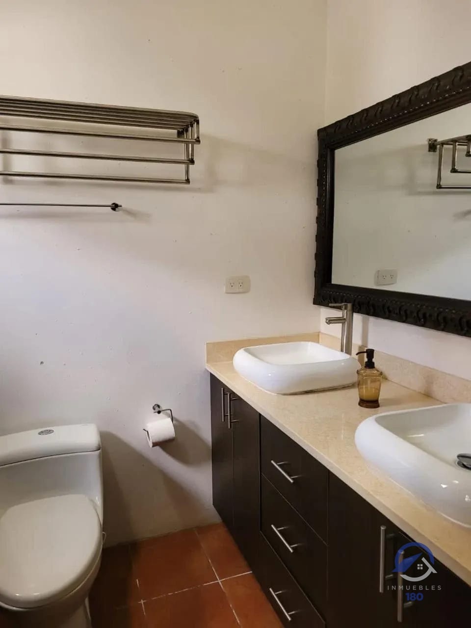 Casa amueblada en renta en Condominio Hacienda Del Comendador, San Miguel Dueñas — Casa en Alquiler en Hacienda del comendador, San Miguel Dueñas, Sacatepéquez — foto 10 de 13