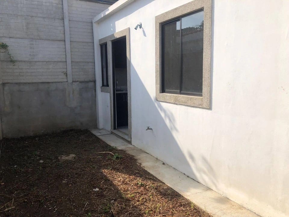 CASA DE 1 NIVEL EN CARRETERA A EL SALVADOR KM 30.8 CONDADO SANTA FE — Casa en Venta en km 26-30, Carretera a El Salvador, Guatemala, Ciudad — foto 4 de 10