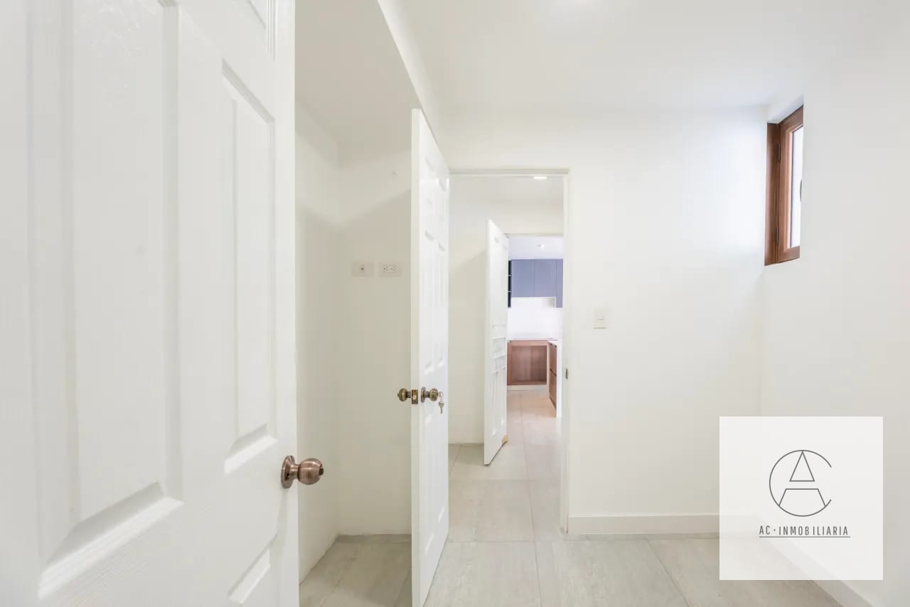 Casa completamente remodelada en Venta. Los Cipreses zona 10 — Casa en Venta en Zona 10, Guatemala, Ciudad — foto 5 de 17