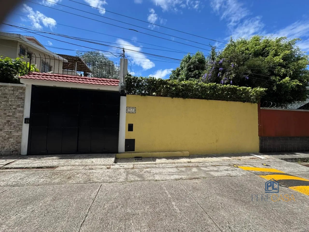 HERMOSA CASA EN ARRAZOLA I — Casa en Venta en Arrazola I, Carretera a El Salvador, Guatemala, Ciudad — foto 1 de 15