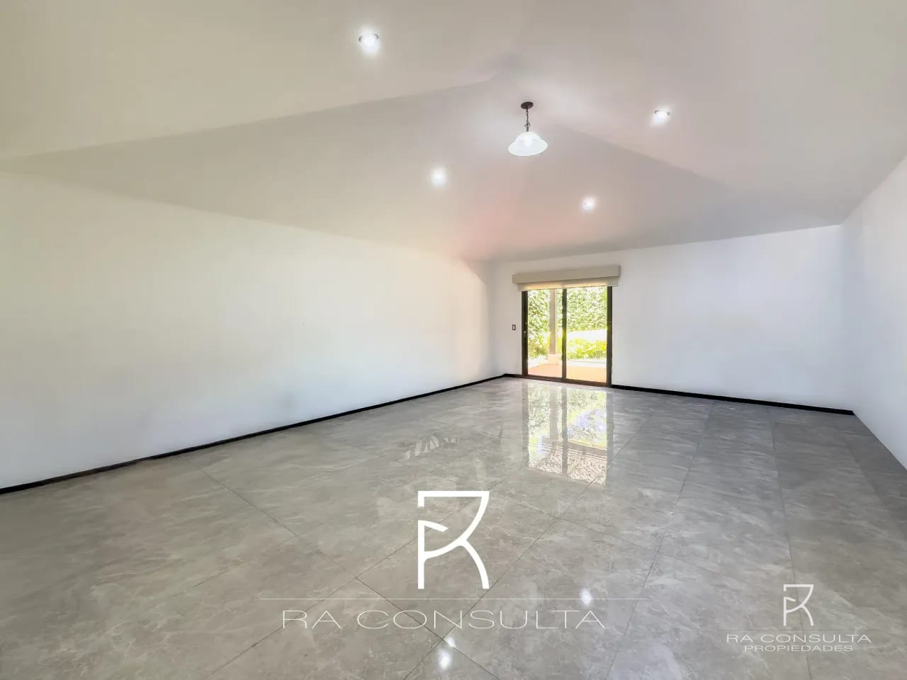 Casa en Venta en Las Rotondas Carretera al salvador — Casa en Venta en Carretera a El Salvador, Guatemala, Ciudad — foto 3 de 7