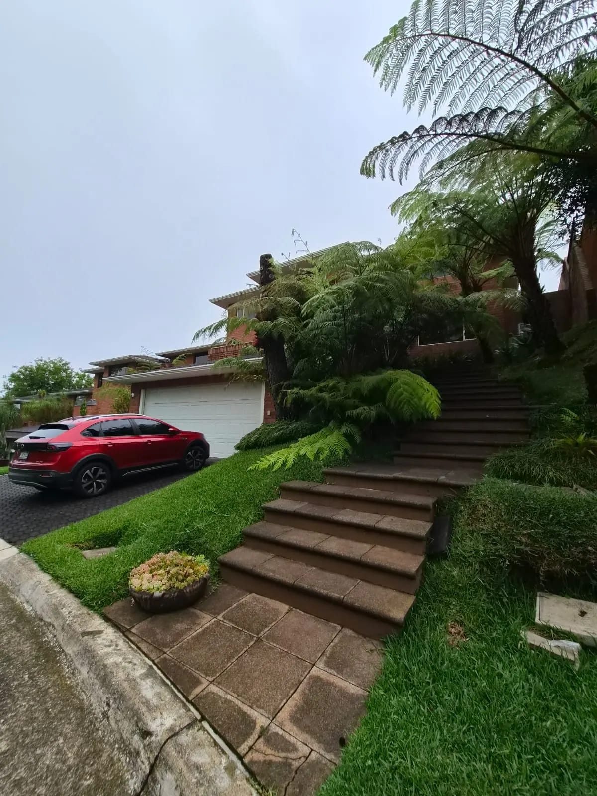 CASA EN ALQUILER EN CONDOMINIO LAS LUCES KM 13.5 CARRETERA A EL SALVADOR — Casa en Alquiler en Las Luces, Carretera a El Salvador, Guatemala, Ciudad — foto 1 de 17