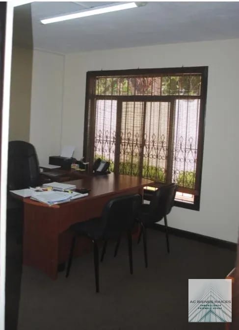 Casa con super ubicación para oficinas — Casa en Alquiler en Zona 10, Guatemala, Ciudad — foto 7 de 9