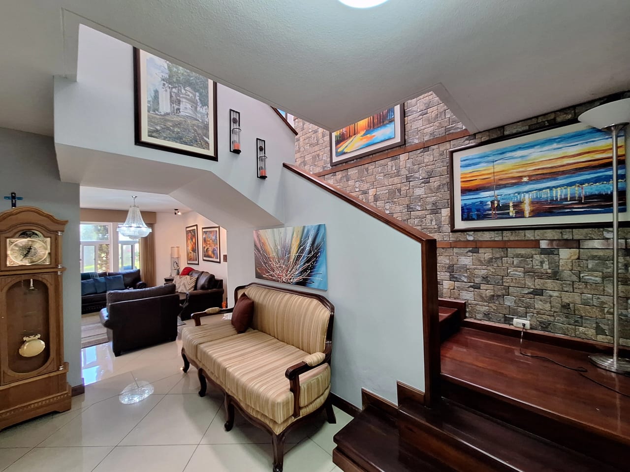 🏡 Casa en Venta en La Fontana 1, Km 25.5 – Carretera a El Salvador — Casa en Venta en La Fontana I, Carretera a El Salvador, Guatemala, Ciudad — foto 7 de 16