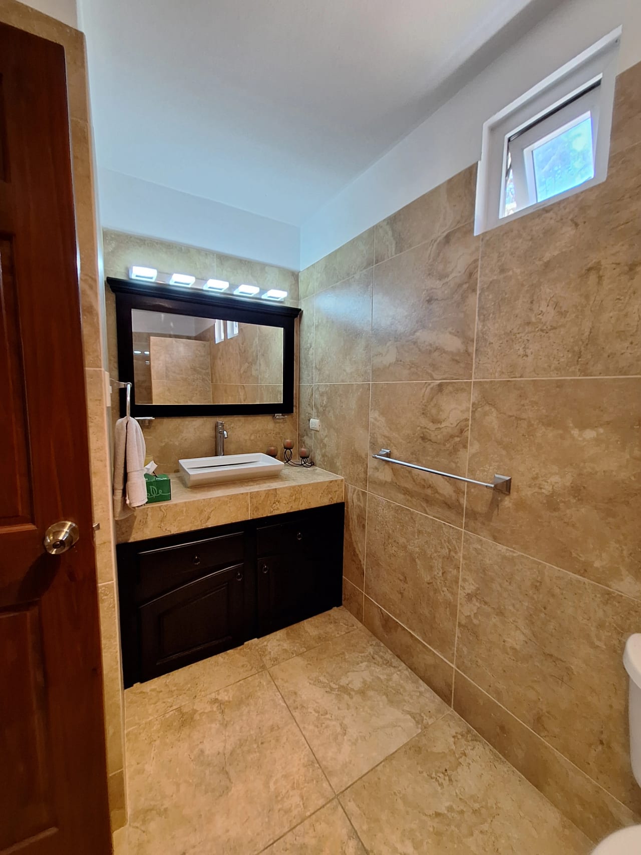 🏡 Casa en Venta en La Fontana 1, Km 25.5 – Carretera a El Salvador — Casa en Venta en La Fontana I, Carretera a El Salvador, Guatemala, Ciudad — foto 13 de 16