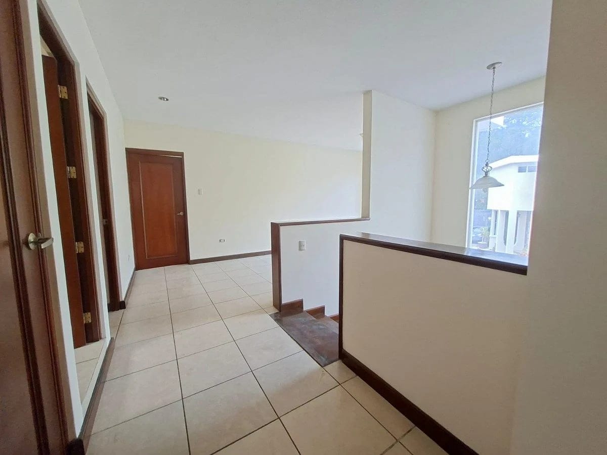 Casa en condominio con doble garita, Km 21.5 CAES - en Venta — Casa en Venta en km 21-25, Carretera a El Salvador, Guatemala, Ciudad — foto 11 de 17