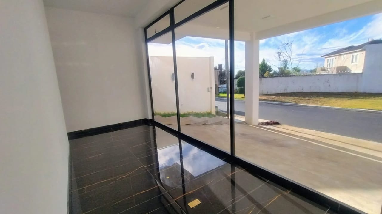 Vendo Casa CAES Km 25 Carretera a Santa Elena Barillas — Casa en Venta en Santa Elena Barillas, Guatemala, Ciudad — foto 2 de 8
