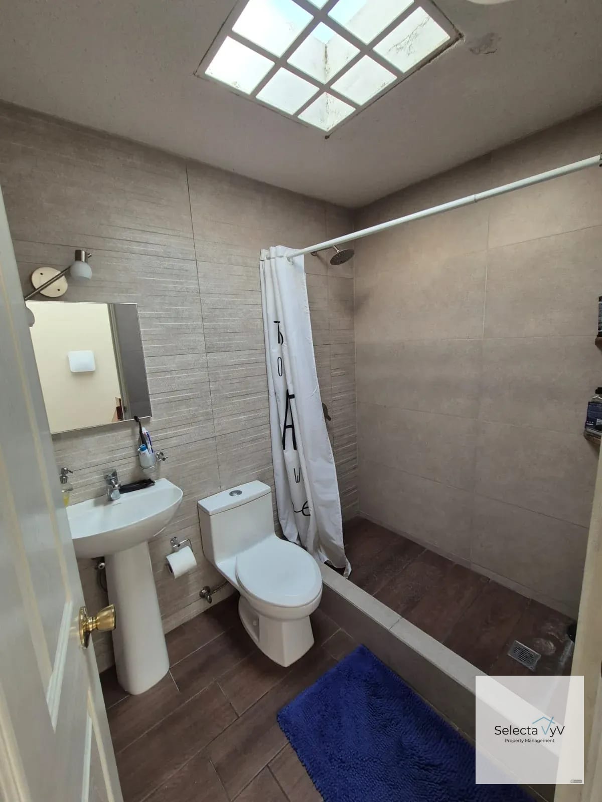 CASA CONDOMINIO MONTEAZUL 2 Z.13 — Casa en Alquiler en Zona 13, Guatemala, Ciudad — foto 15 de 17