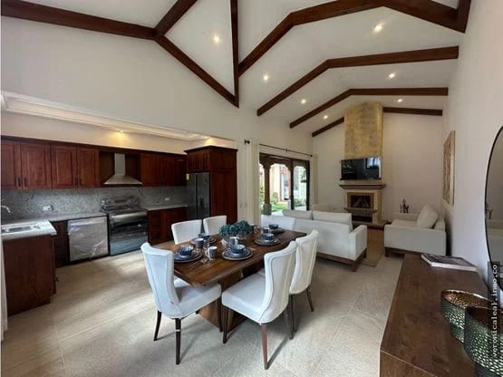 Casa en Venta en club Residencial Los Franciscanos — Casa en Venta en Antigua, Sacatepéquez — foto 5 de 17