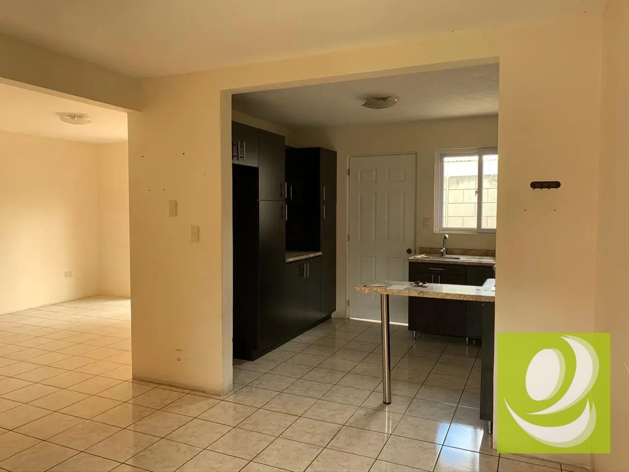 Vendo casa en Condado Catalina, Villa Nueva — Casa en Venta en Condado Catalina, Villa Nueva, Guatemala, Ciudad — foto 3 de 16