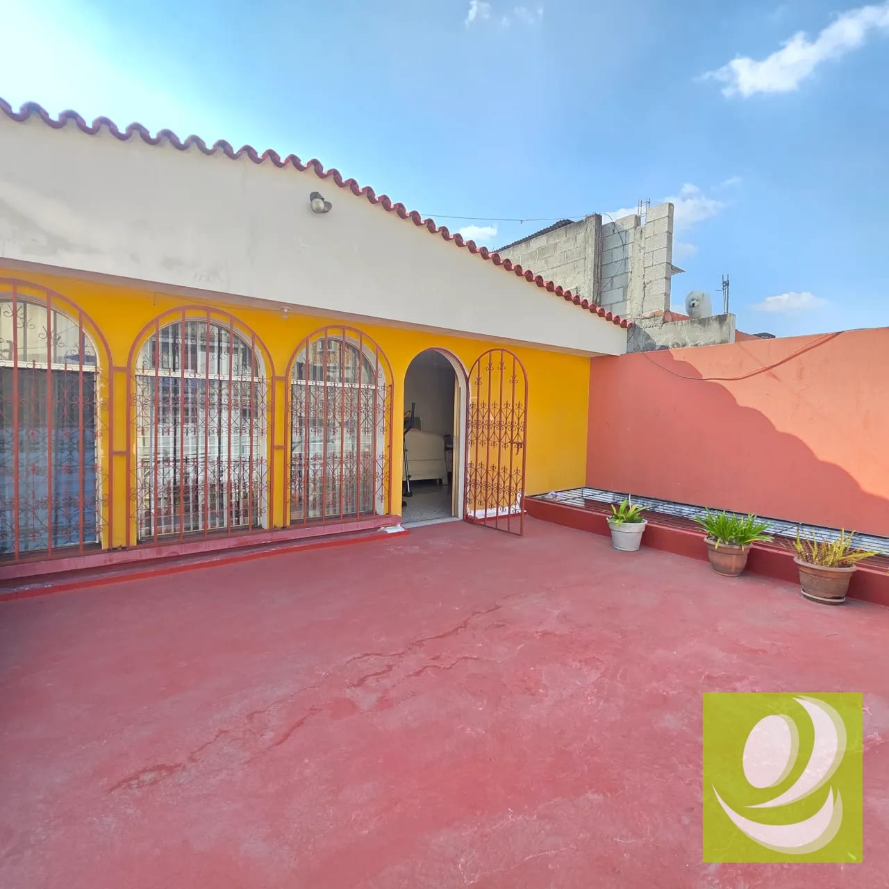 CASA COMERCIAL EN VENTA EN VALLE DEL SOL ZONA 4 MIXCO — Casa en Venta en Zona 4 Mixco, Guatemala, Ciudad — foto 1 de 7