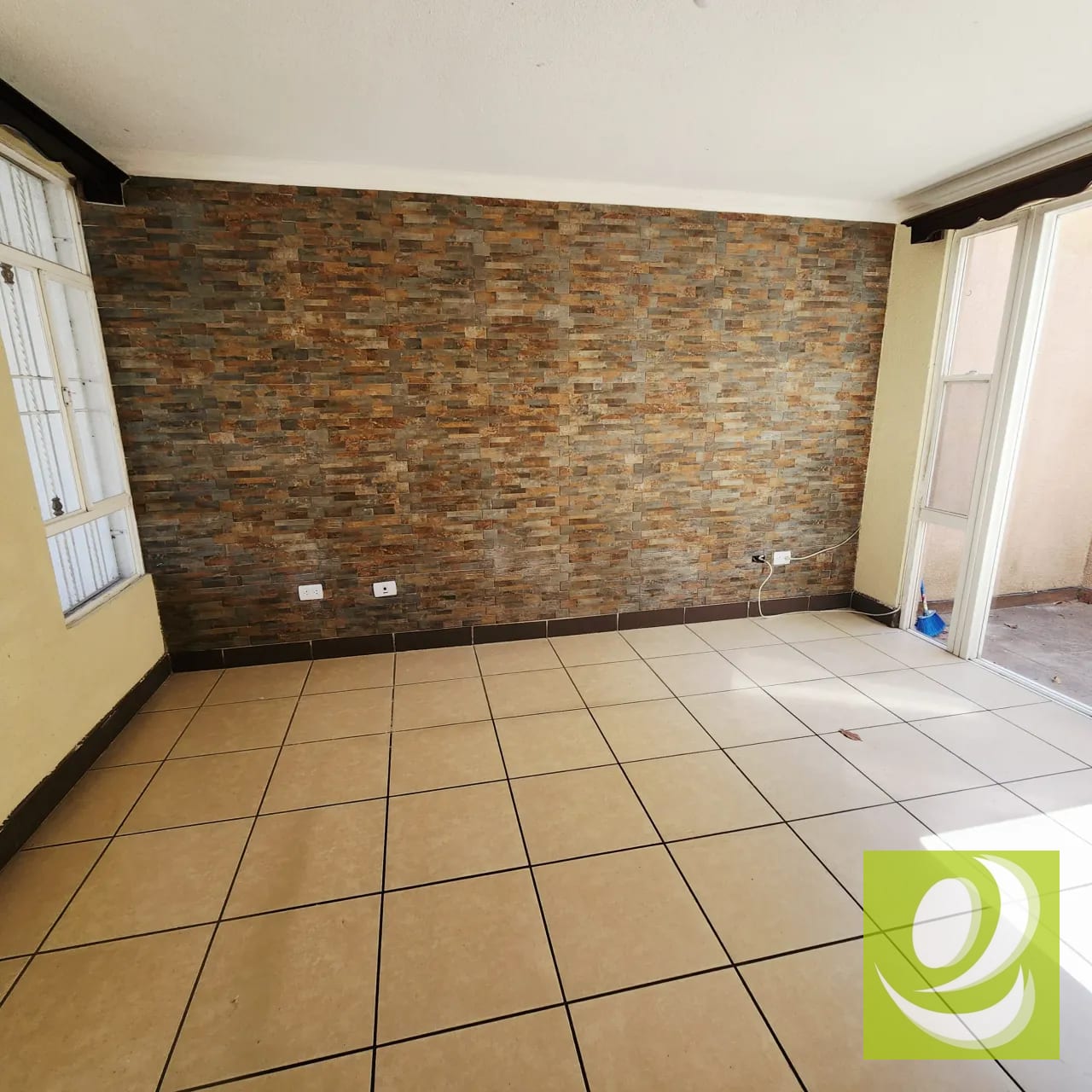 • TU NUEVO HOGAR TE ESPERA EN RESIDENCIAL LOS OLIVOS ZONA 18 — Casa en Venta en Zona 18, Guatemala, Ciudad — foto 4 de 6