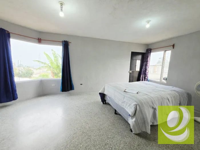 CASA EN VENTA EN PINARES DE SAN CRISTOBAL ZONA 8 MIXCO — Casa en Venta en Pinares de San Cristobal, Zona 8 Mixco, Guatemala, Ciudad — foto 11 de 14