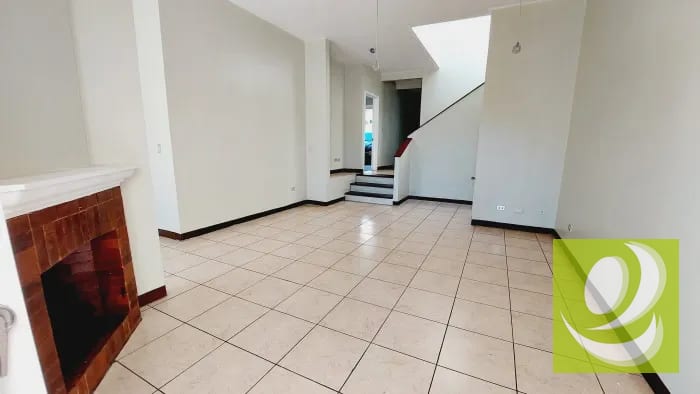 Casa en Venta en Condominio Carretera a Fraijanes. — Casa en Venta en Entreverdes, Carretera a El Salvador, Guatemala, Ciudad — foto 7 de 14