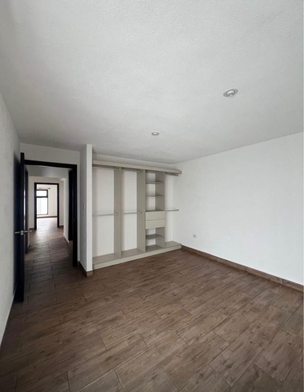 Casa en venta | 3 habitaciones | estudio | 3 parqueos | Serena de Arrazola CAES — Casa en Venta en Carretera a El Salvador, Guatemala, Ciudad — foto 6 de 12