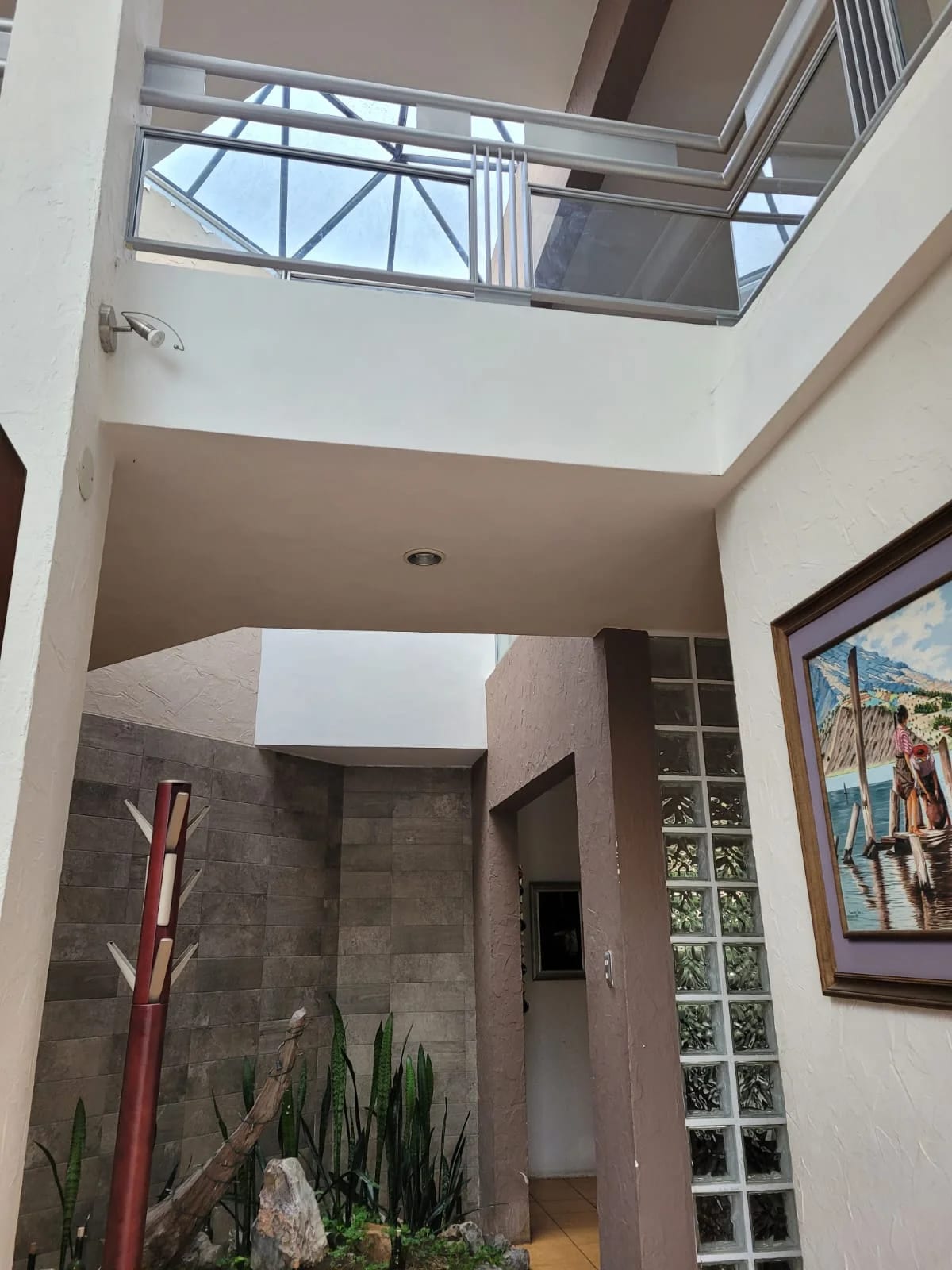 *CARR. A SAN JOSE PINULA, LOS MANANTIALES, CASA EN VENTA* — Casa en Venta en Los Manantiales, Carretera a El Salvador, Guatemala, Ciudad — foto 3 de 13