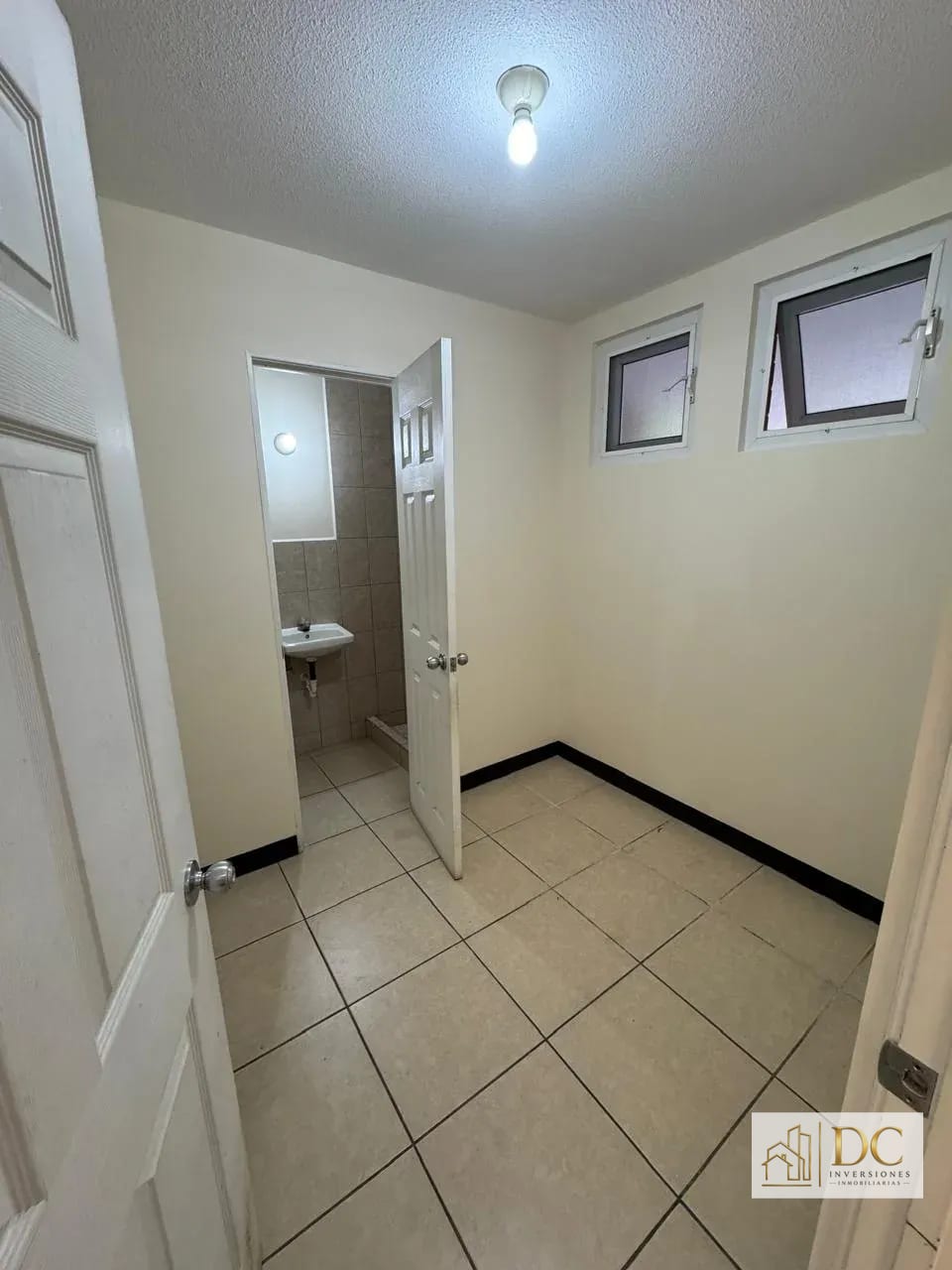 đ CASA EN RENTA â 3 HAB + JARDĂN | ENSENADA DE SAN ISIDRO | ZONA 16 â Casa en Alquiler en Ensenada de San Isidro, Zona 16, Guatemala, Ciudad â foto 10 de 16