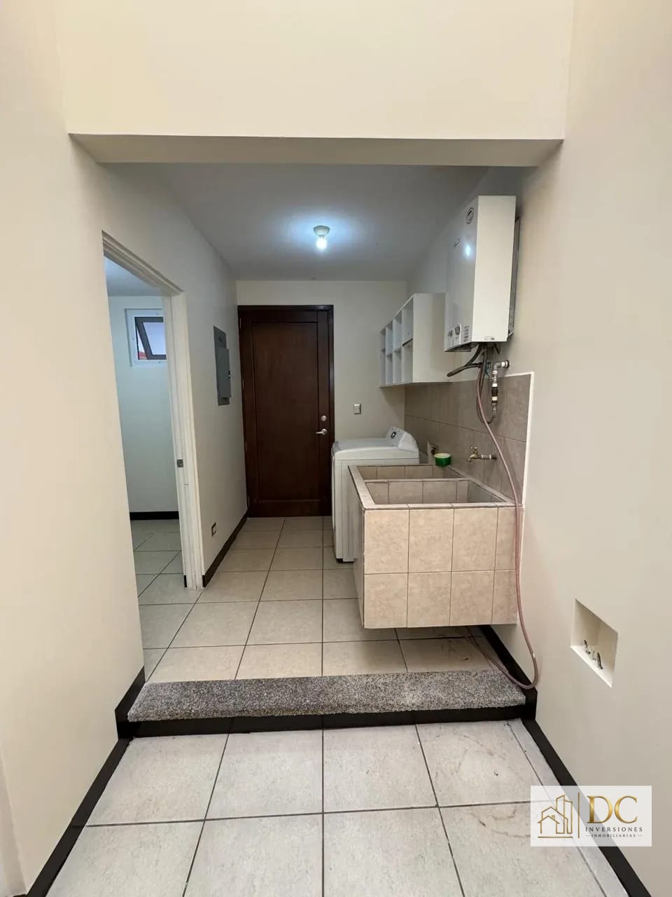 đ CASA EN RENTA â 3 HAB + JARDĂN | ENSENADA DE SAN ISIDRO | ZONA 16 â Casa en Alquiler en Ensenada de San Isidro, Zona 16, Guatemala, Ciudad â foto 13 de 16