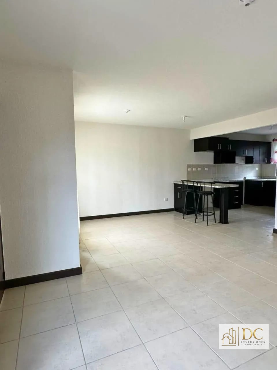 📍 CASA EN VENTA – 3 HAB + JARDÍN | LA FORET DE ARRAZOLA | KM 24.5 CARR. A LO DE DIÉGUEZ — Casa en Venta en Carretera a El Salvador, Guatemala, Ciudad — foto 3 de 9