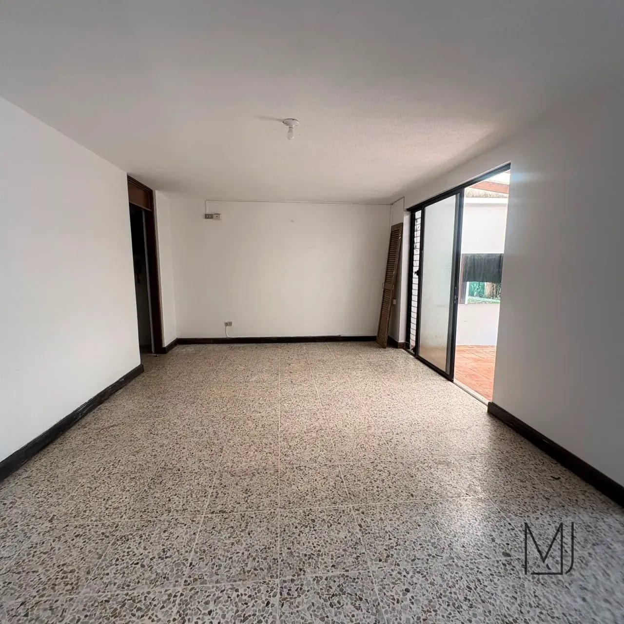 Casa en Alquiler para Oficina | Vista Hermosa II | Zona 15 | 2 niveles · 250 m² — Casa en Alquiler en Zona 15, Guatemala, Ciudad — foto 3 de 17