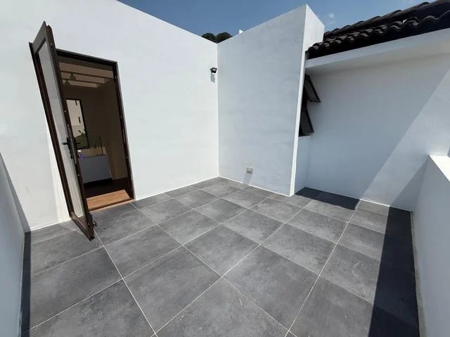 Casa en alquiler zona 16 — Casa en Alquiler en Zona 16, Guatemala, Ciudad — foto 5 de 12