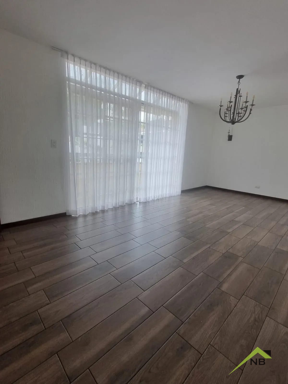 Casa de 3 niveles en Renta Elgin Zona 13 — Casa en Alquiler en Elgin, Zona 13, Guatemala, Ciudad — foto 11 de 16