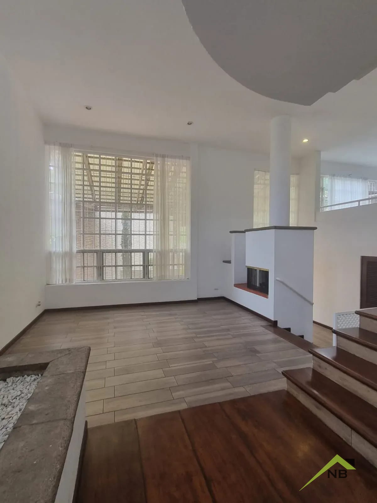 Casa de 3 niveles en Renta Elgin Zona 13 — Casa en Alquiler en Elgin, Zona 13, Guatemala, Ciudad — foto 1 de 16